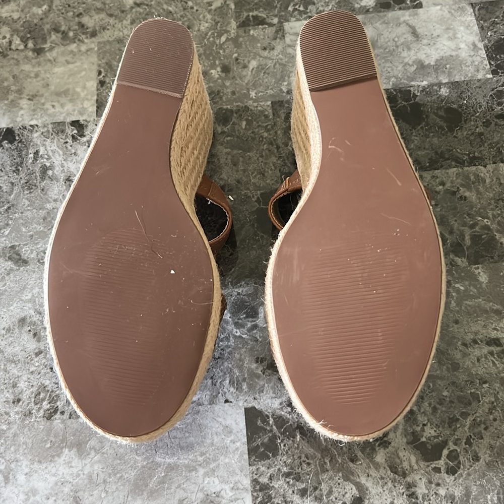 Ann Taylor Tan Wedge Sandals with Crisscross Straps - Picture 5 of 5